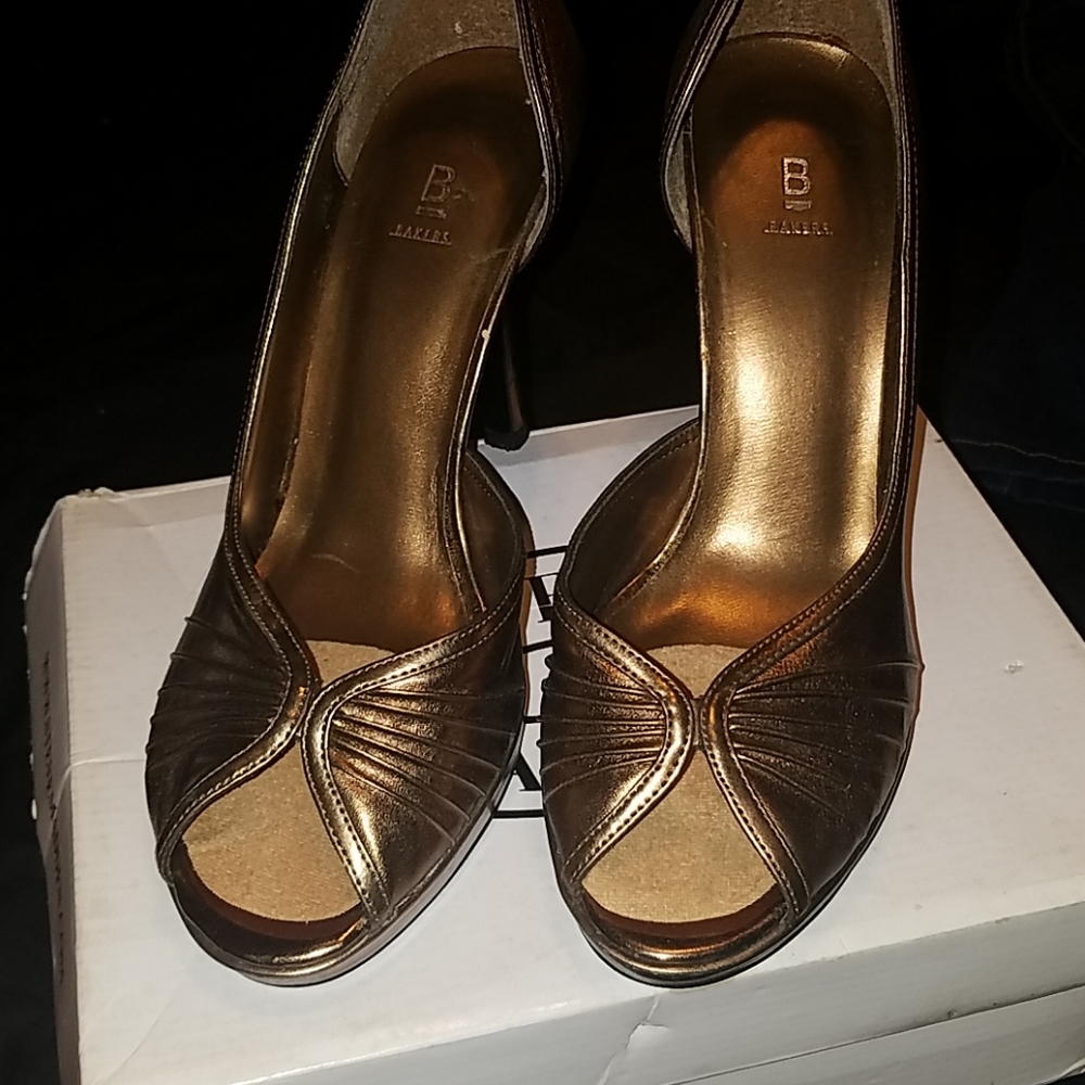 BAKERS  heels